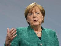 ЕС способен принять вдвое больше беженцев - Меркель