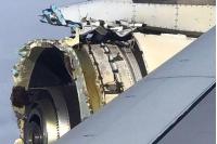 Двигатель самолета Air France, следовавшего из Парижа в Лос-Анджелес, взорвался в воздухе (фото)