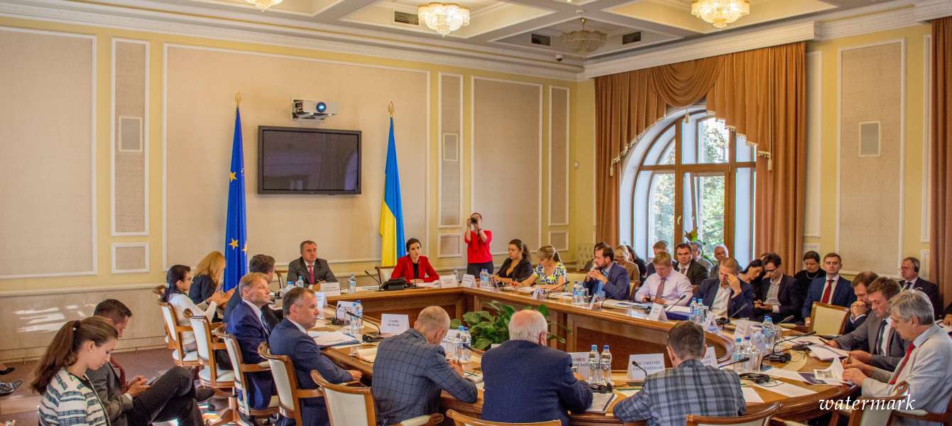 Комітет з питань паливно-енергетичного комплексу ядерної політики та ядерної безпеки провів «круглий стіл» на тему: «Новоиспеченна енергетична стратегія України: Інвестиційні можливості та виклики»