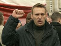 Навальный из-за судимости не сможет принять участие в президентских выборах в России в 2018 году