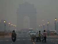 Из-за смога в индийском городе Дели закрыли школы