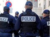 Полицейский устроил массовый расстрел в пригороде Парижа, а потом покончил с собой