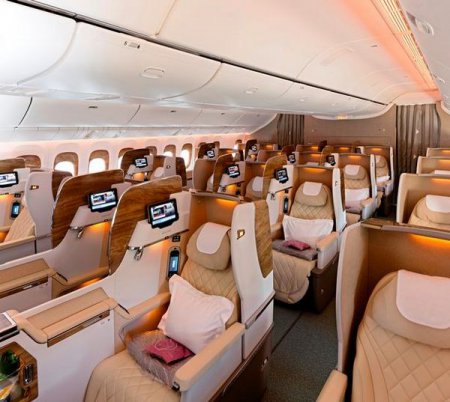 Авиакомпания Emirates предлагает купе в салоне первого класса стоимостью от 9 000 долларов (фото, видео)