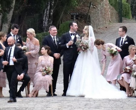 Модель и актриса Кейт Аптон вышла замуж в Италии (фото)
