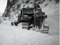 Из-за снега тысячи туристов застряли по дороге в Французские Альпы