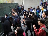 В ходе массовых акций протеста в Иране убиты два демонстранта (фото, видео)