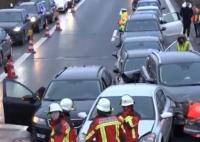 В Германии столкнулись 17 автомобилей, пострадали 18 человек