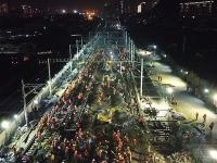 В Китае за одну ночь построили железнодорожную развязку (видео)