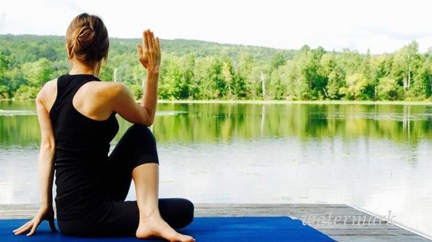 Женское здоровье: йога избавит от симптомов менопаузы