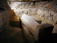 В Египте найден некрополь с 40 саркофагами, драгоценностями и золотой маской (фото, видео)