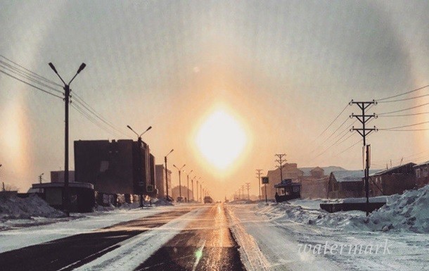 В России взошло ромбовидное солнце