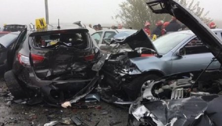 ДТП в Румынии: 29 покореженных машин и десятки пострадавших (фото, видео)