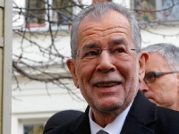 Новым президентом Австрии избран бывший лидер Партии "зеленых" Александр ван дер Беллен