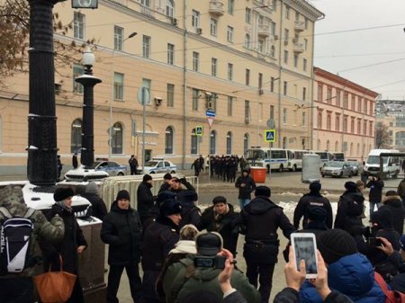 В центре Москвы провели народный сход в поддержку политзаключенных (фото)