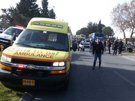 В Иерусалиме грузовик въехал в группу израильских военнослужащих, есть погибшие