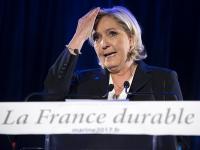 Кандидата в президенты Франции Марин Ле Пен обвиняют в растрате 340 тысяч евро из фондов Европарламента