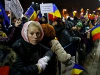 Правительство Румынии пообещало отменить скандальный декрет о коррупции под давлением общественности