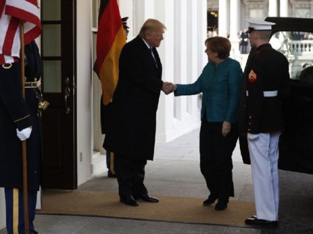Германия должна очень много денег США и НАТО - Трамп (фото, видео)