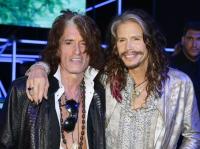 Музыканты Aerosmith Стивен Тайлер и Джо Перри стали дедушками в один день (фото)