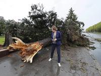 Пресс-секретарь МЧС России: «А почему мы должны предупреждать об урагане?»
