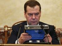 Соратник Навального подал в суд на Медведева за «бан» в соцсети
