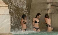 За купание в фонтанах Рима ввели штраф в размере до 240 евро