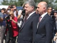 Порошенко пообещал Молдове содействие в восстановлении ее целостности