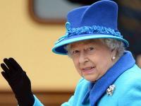 Королева Елизавета II пока не собирается уступать престол принцу Чарльзу – СМИ