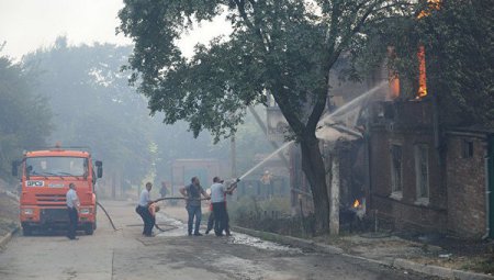 В Ростове-на-Дону горят не менее 25 жилых домов (фото, видео)