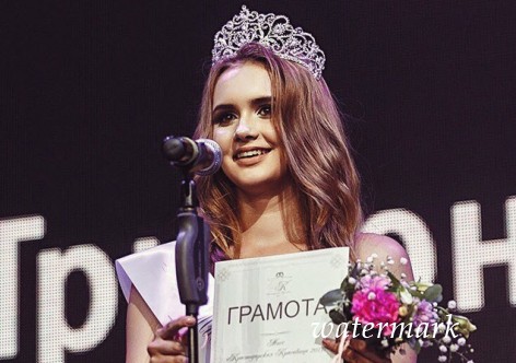 Мисс Крыма 2017 получила корону, 200 тысяч рублей и норковую шубу [фото]