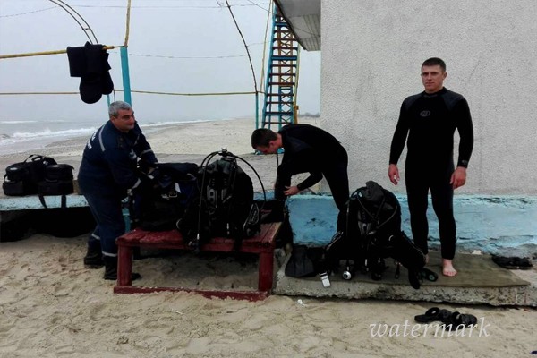 На Одесчине водолазы разминируют корабль, затонувшее во Вторую мировую(фото)