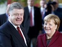 Порошенко и Гройсман поспешили поздравить Меркель с победой на выборах в Бундестаг