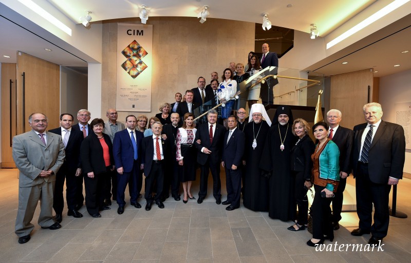 Президент разом з дружиною зустрівся з лідерами української громади та представниками кримськотатарських організацій в США