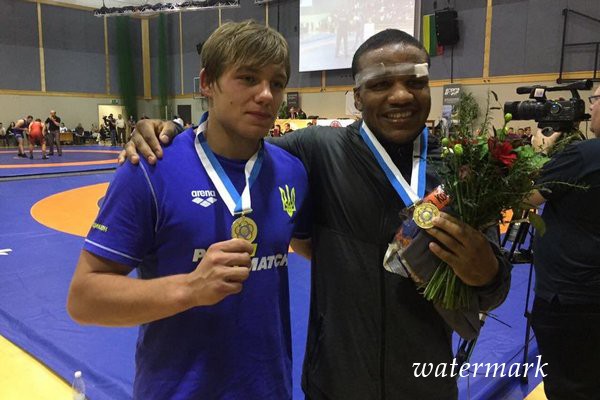 Украинец Жан Беленюк, осилив россиянина, стал чемпионом мира по греко-римской войне(фото)