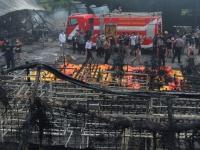 Не менее 47 человек погибли при взрыве на фабрике фейерверков в Индонезии