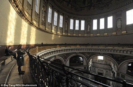 Туристка разбилась насмерть, упав с галереи в лондонском соборе Святого Павла