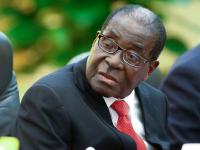 Президент Зимбабве Роберт Мугабе взят под стражу вместе с семьей