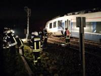 В Германии пассажирский поезд врезался в товарный состав
