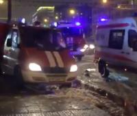 В Москве автомобиль на скорости 100 км/час влетел в автобусную остановку