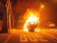 В новогоднюю ночь во Франции сгорел 1031 автомобиль