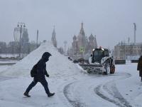 В результате сильнейшего в истории снегопада в Москве погиб один человек, пятеро травмированы