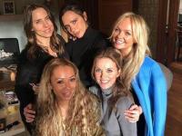 Виктория Бекхэм опровергла сообщения о воссоединении Spice Girls и предстоящем турне (фото)