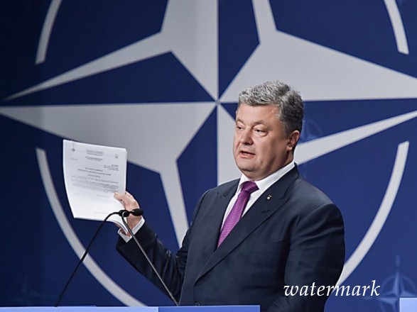 НАТО обязано шире открыть двери для Украины - Порошенко