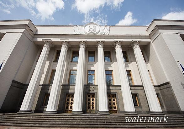 Рада в четверг может осмотреть законопроект о Нацбюро финбезопасности - Луценко