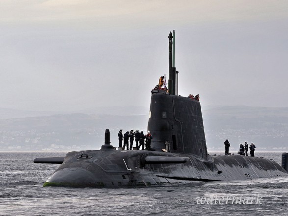 Times: русские субмарины не дали английской подводной лодке стукнуть по Сирии