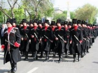 В аннексированном Крыму начали творить «казачьи» военизированные формирования