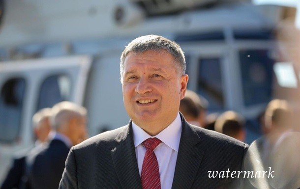 Аваков: В Украине создадут 15 вертолетных баз